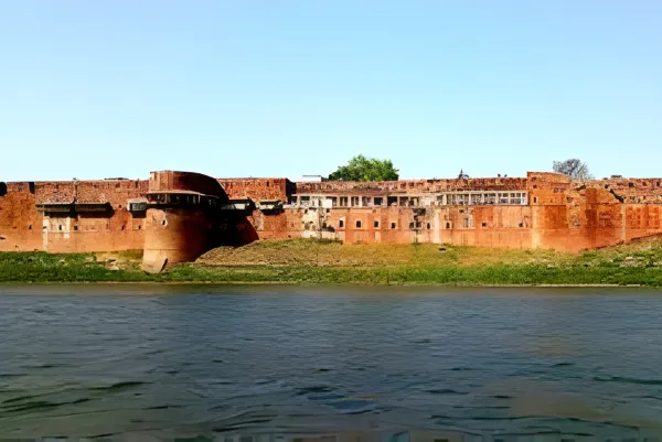 Varanasi, Ayodhya & Prayagraj Tour 6