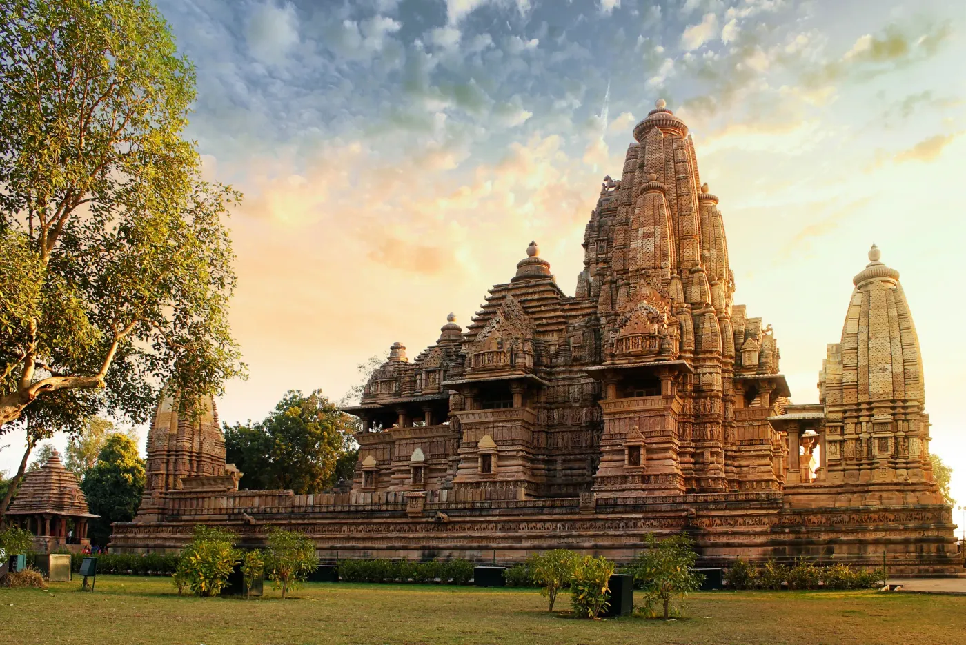 Khajuraho, Orchha & Gwalior Tour