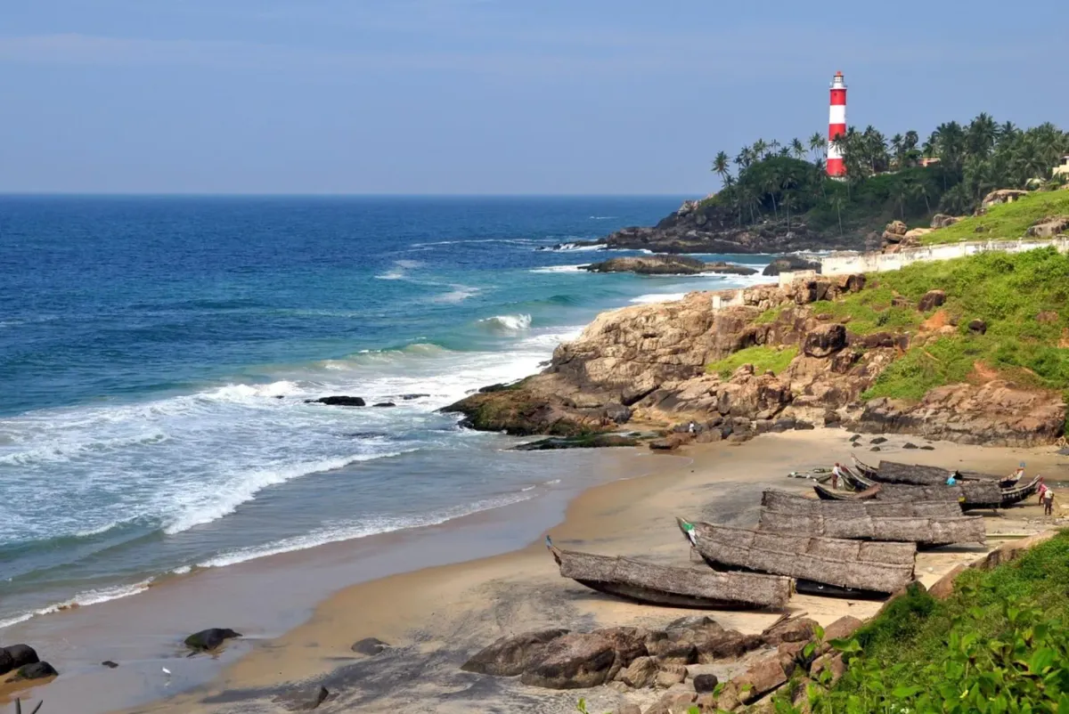 Kerala Grand Escape: Hills, Backwaters & Beaches — kerala travel package