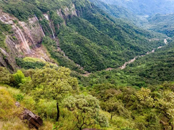 Kaziranga Safari with Meghalaya Tour Package 12