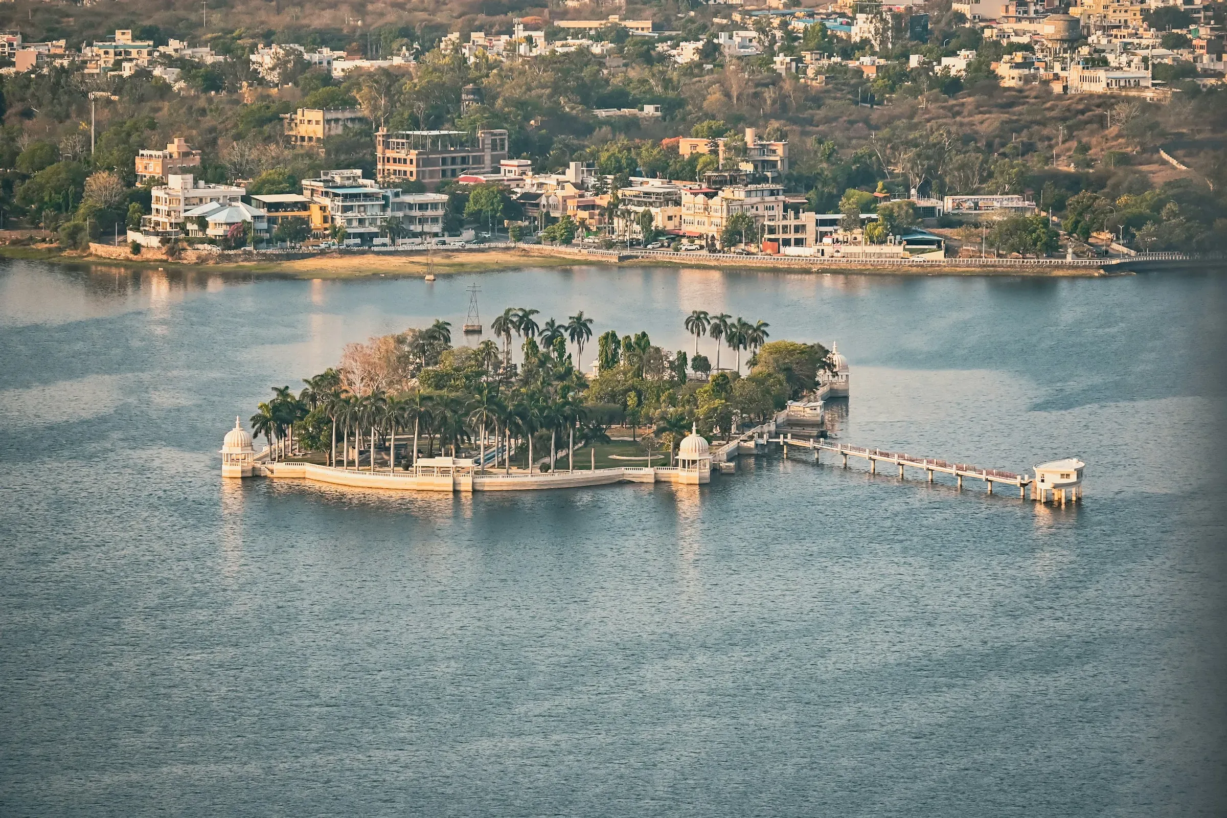 Udaipur Lake Pichola island palace view